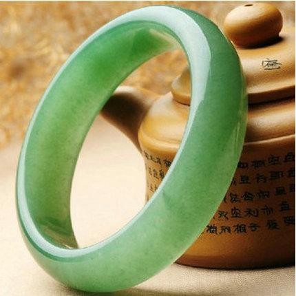 强酸泡过的玉镯子图片 如何鉴别真伪 