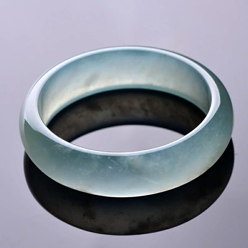 买翡翠容易被忽悠？这些翡翠选购误区你一定要知道 