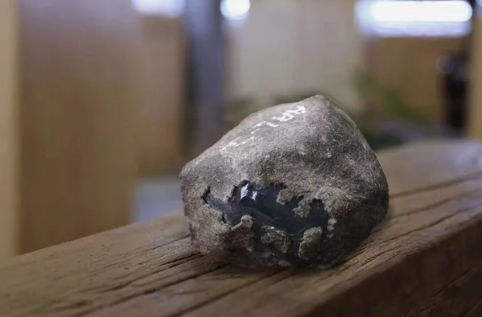 翡翠原石买卖市场 哪里有翡翠原石买卖市场 第1张