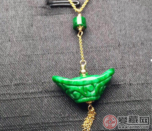 有哪些办法可以分辨干青种翡翠真假 