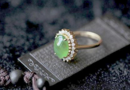 翡翠当前市场价格 翡翠当前价格是多少   第2张