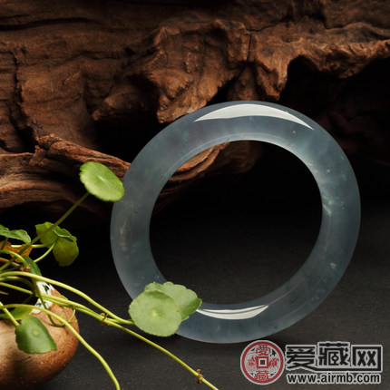 玻璃种翡翠的价格怎么会这么贵?有什么原因 