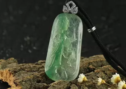 翡翠观音市场价格 翡翠观音市场价格多少及挑选   第1张