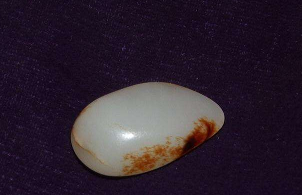 鉴定和田玉的方法 这些鉴定方法赶紧记下   第2张