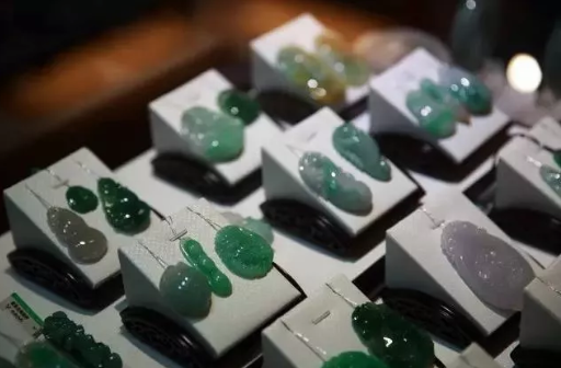 翡翠最大市场在哪里 翡翠最大市场地址及介绍   第2张