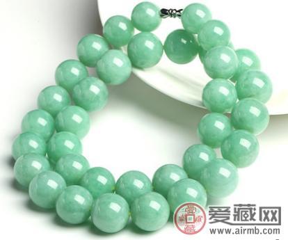 如何选购翡翠珠链？最简单实用的翡翠珠链选购技巧 