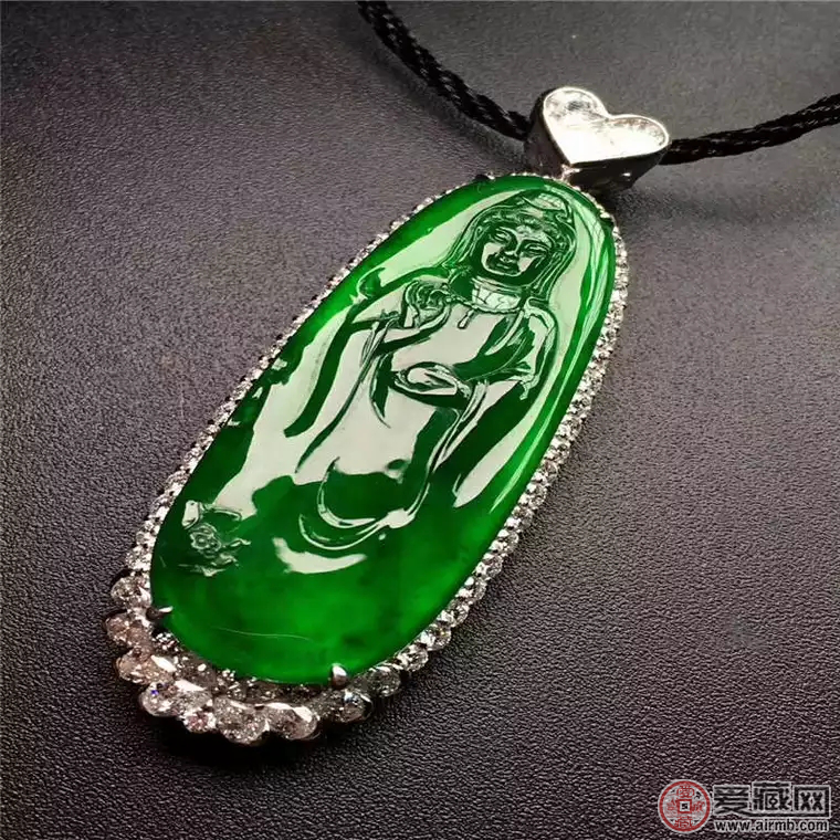 为何翡翠B货会褪色老化呢 