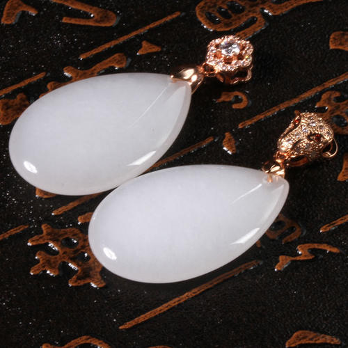 白色金丝玉 白色金丝玉如何鉴别方法   第1张