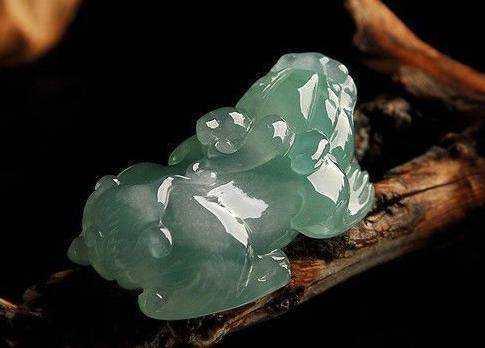 怎么看翡翠貔貅的好坏 怎么挑选翡翠貔貅 