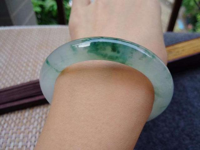 十大翡翠品牌你知多少，翡翠品牌是否值得买   第4张