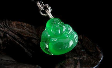 玻璃种满绿翡翠多少钱 玻璃种满绿翡翠及价格   第2张