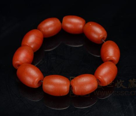怎么鉴别玛瑙手串真假 玛瑙手串真伪鉴定   第1张