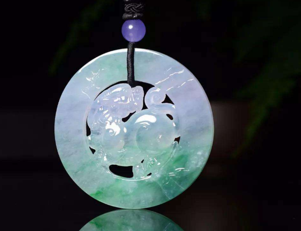 翡翠和玉什么区别 翡翠和玉在概念和价格上的区别   第1张