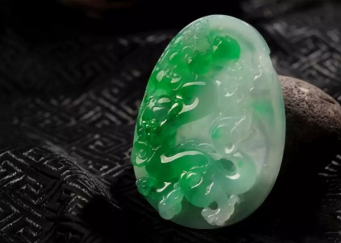 翡翠是怎么形成的 翡翠形成的四大步骤   第1张