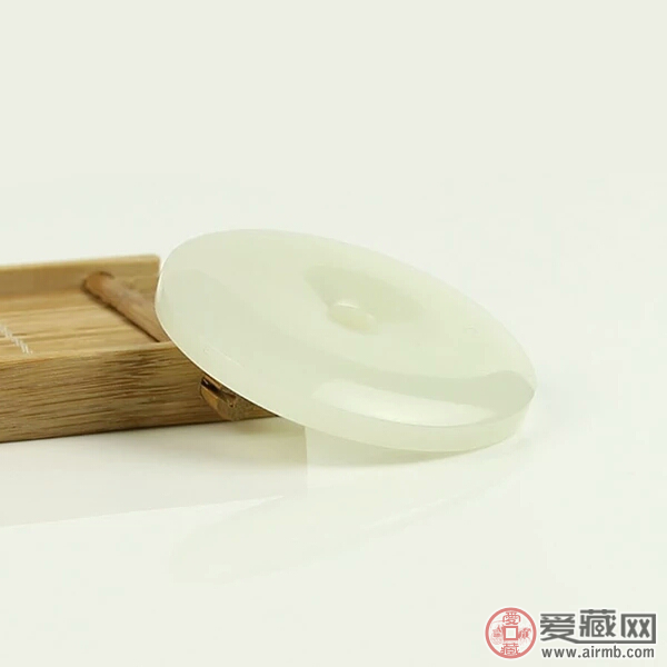 如何投资翡翠?翡翠投资指南   第1张