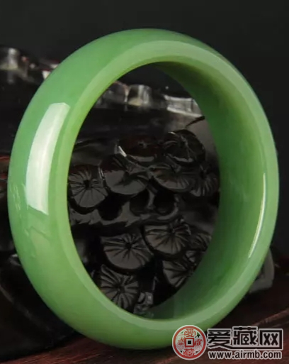 青海碧玉多少钱？如何鉴别青海碧玉？ 