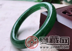 怎样鉴定冰糯种翡翠真假？ 