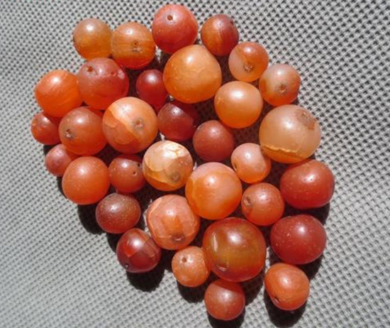 戴玛瑙的好处和禁忌 玛瑙的作用   第2张