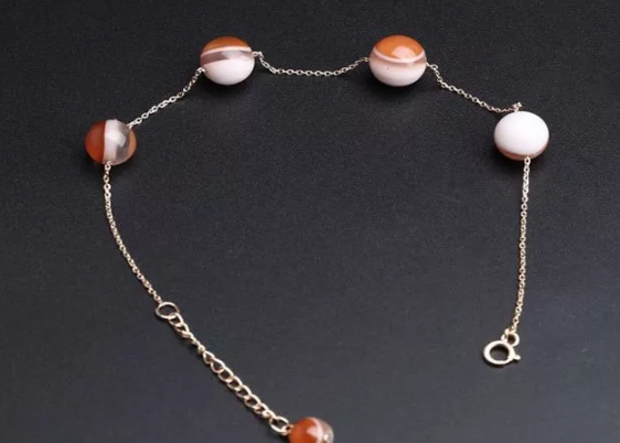 玛瑙手链多少钱一串 玛瑙手链戴哪个手   第2张