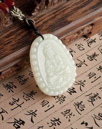 和田玉观音鉴定 这两个因素是鉴定关键   第1张