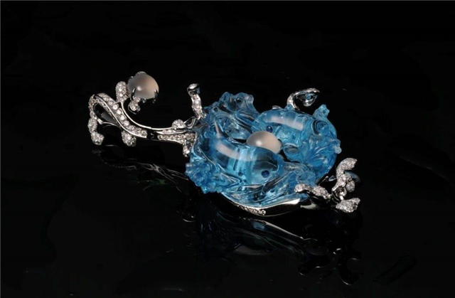 蓝水翡翠一般什么价格？如何选购蓝水翡翠？   第2张