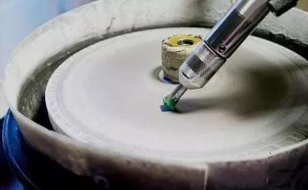 最容易模仿玻璃种翡翠的是什么？   第4张