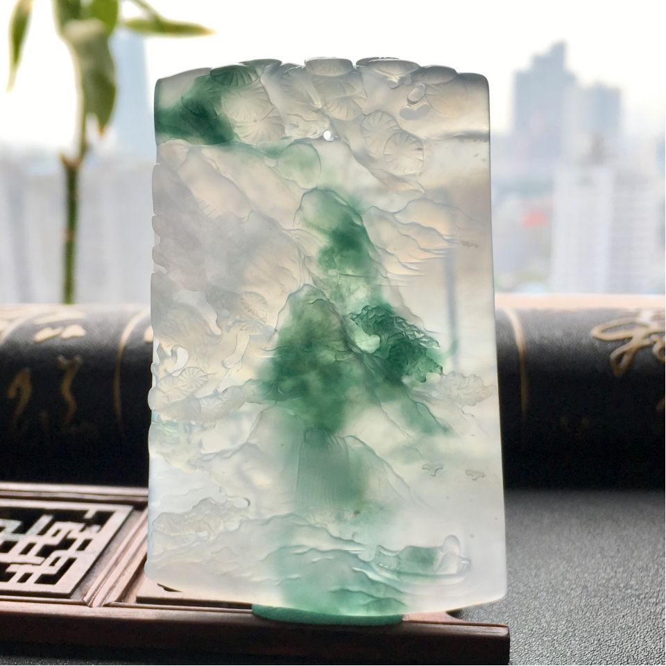 教你如何挑选翡翠挂件   第2张