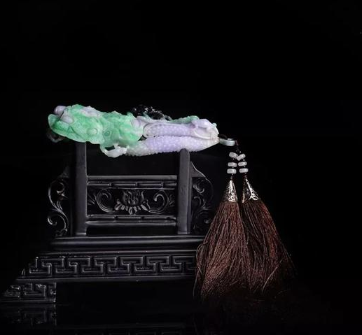 你以为翡翠摆件只要摆着就可以了？这些细节千万不能忽视   第6张