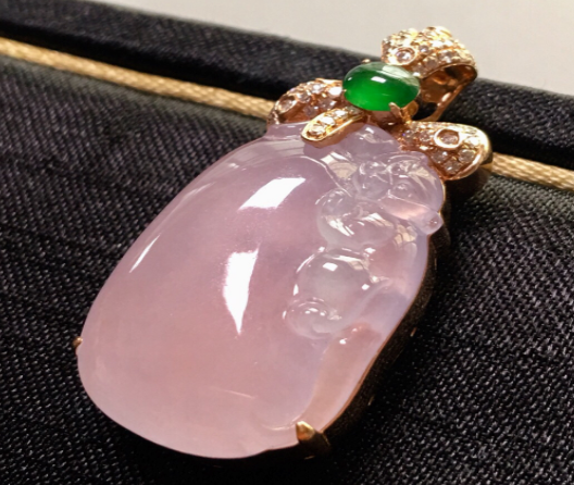 新手如何鉴别翡翠 这4个方法要记住   第1张