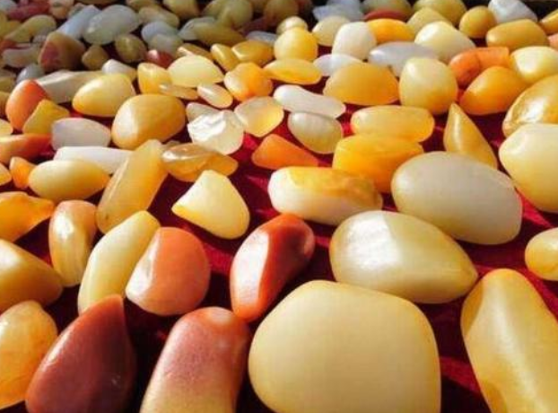 金丝玉市场价格 金丝玉一般什么价格   第1张