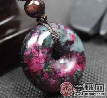 桃花玉对人身体怎么样 