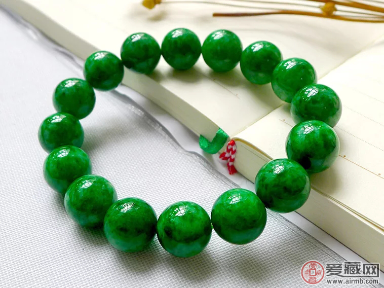 翡翠手链怎么保养?翡翠手链保养技巧科普   第1张