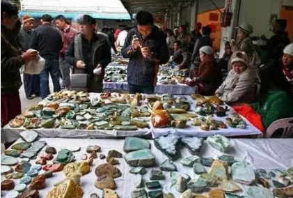 云南翡翠市场在哪里 云南翡翠市场地址   第1张