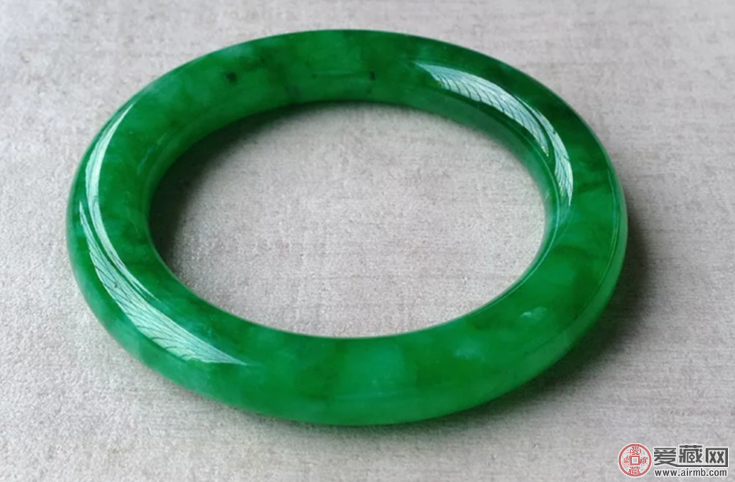 帝王绿翡翠保养，这些细节要注意 