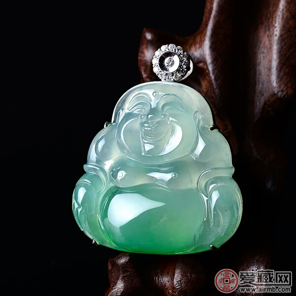 蓝水翡翠保养的技巧 