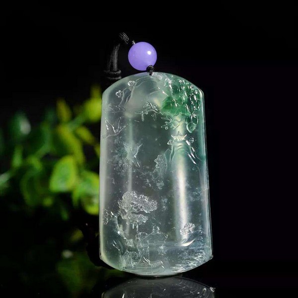 翡翠属于玉石吗 翡翠入门知识分享 