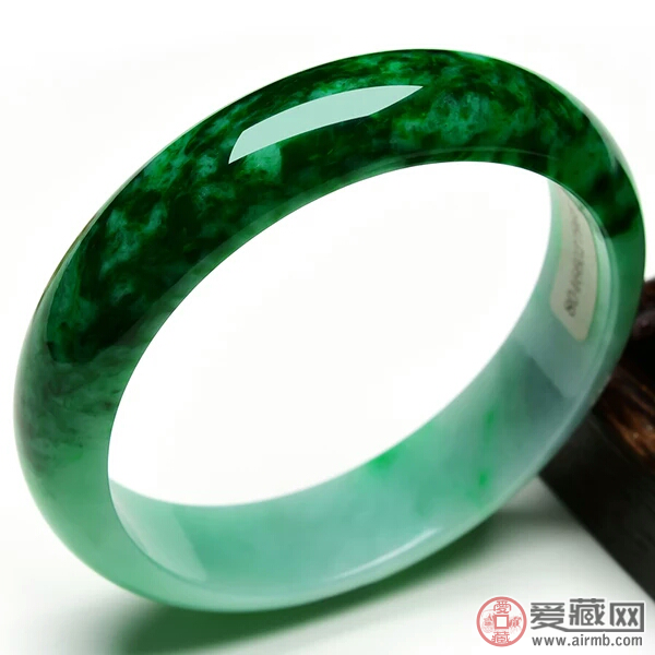 想要看到更通透的翡翠，怎么养花青翡翠才好 