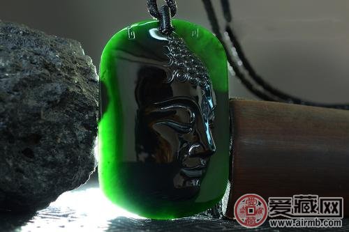 墨翠适合什么人佩戴? 