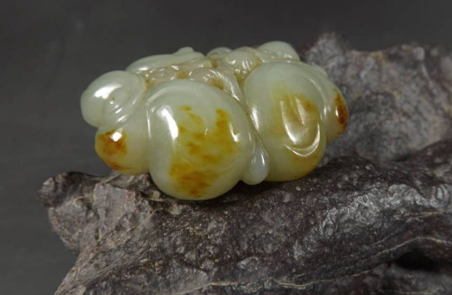 和田玉青白玉价格 青白玉价格多少一克   第2张