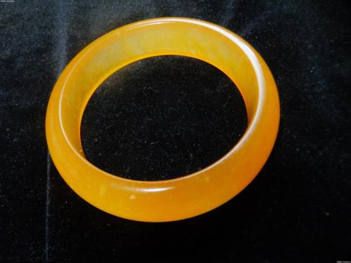 金丝玉手镯鉴定 新老手都适用的三大鉴别方法   第2张