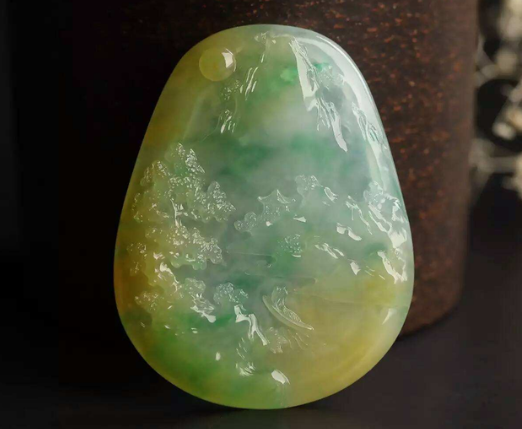 山水翡翠适合什么人戴 女性可以戴吗   第2张