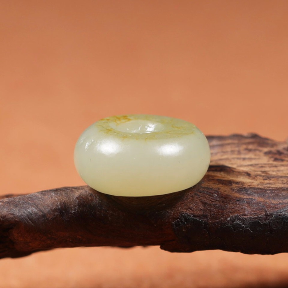 和田玉籽料平安扣特点 价格为什么贵 