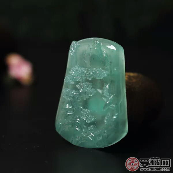 如何选择油青种翡翠，油青种翡翠保养技巧有哪些?   第2张