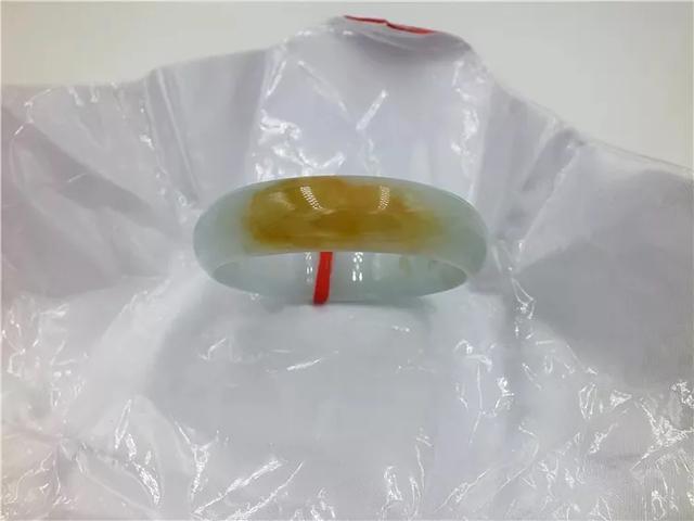 几万，几十万的翡翠和几百万的，差别居然在这里！   第15张