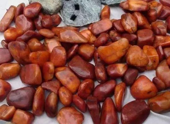 翡翠能承受多少度的高温，说出来吓你一跳   第1张