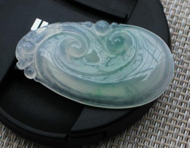 翡翠鉴定方法 翡翠的鉴定四步法   第2张