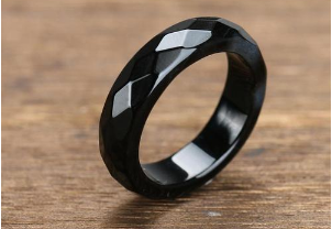 女生佩戴黑玉髓的禁忌 有什么好处 