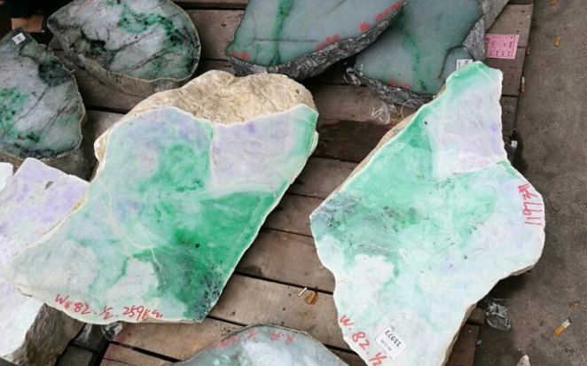 平洲翡翠毛料市场 平洲翡翠毛料市场在哪 第2张