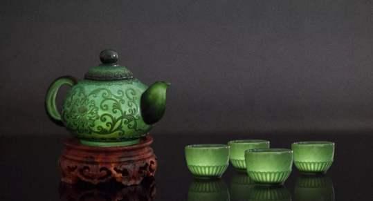 薄胎翡翠玉壶如何制作 薄胎翡翠玉壶的由来 