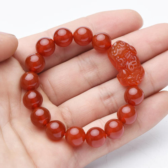 女人带玛瑙有什么好处 玛瑙佩戴的作用 第1张